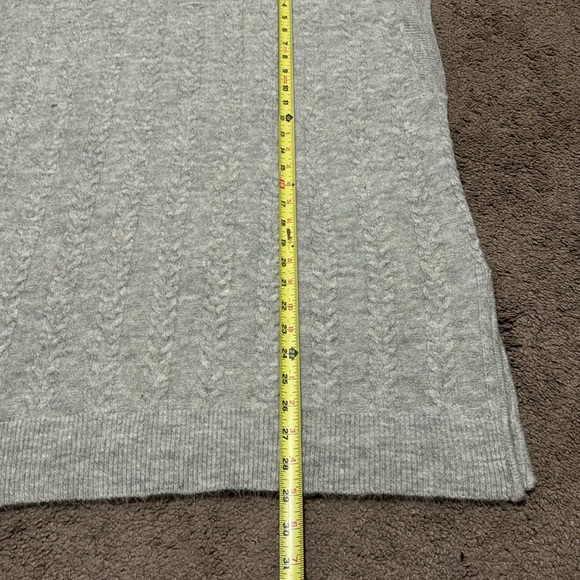 NWT New York & Co Sleeveless Sweater-Sz L-Cable Knit Detail-Grayish-Acrylic - Picture 12 of 15